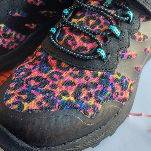 Brand New Merrell Sneakers Sz 5.5 Nova 3   Kids Rainbow Leopard - Picture 3 of 6
